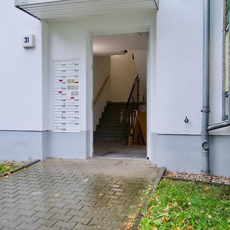 Edler Wohnraum Luxurioeses Apartment Mit Balkon, Boxspringbett, Kaffeevollautomat, Lift & Parkplatz Chemnitz Esterno foto