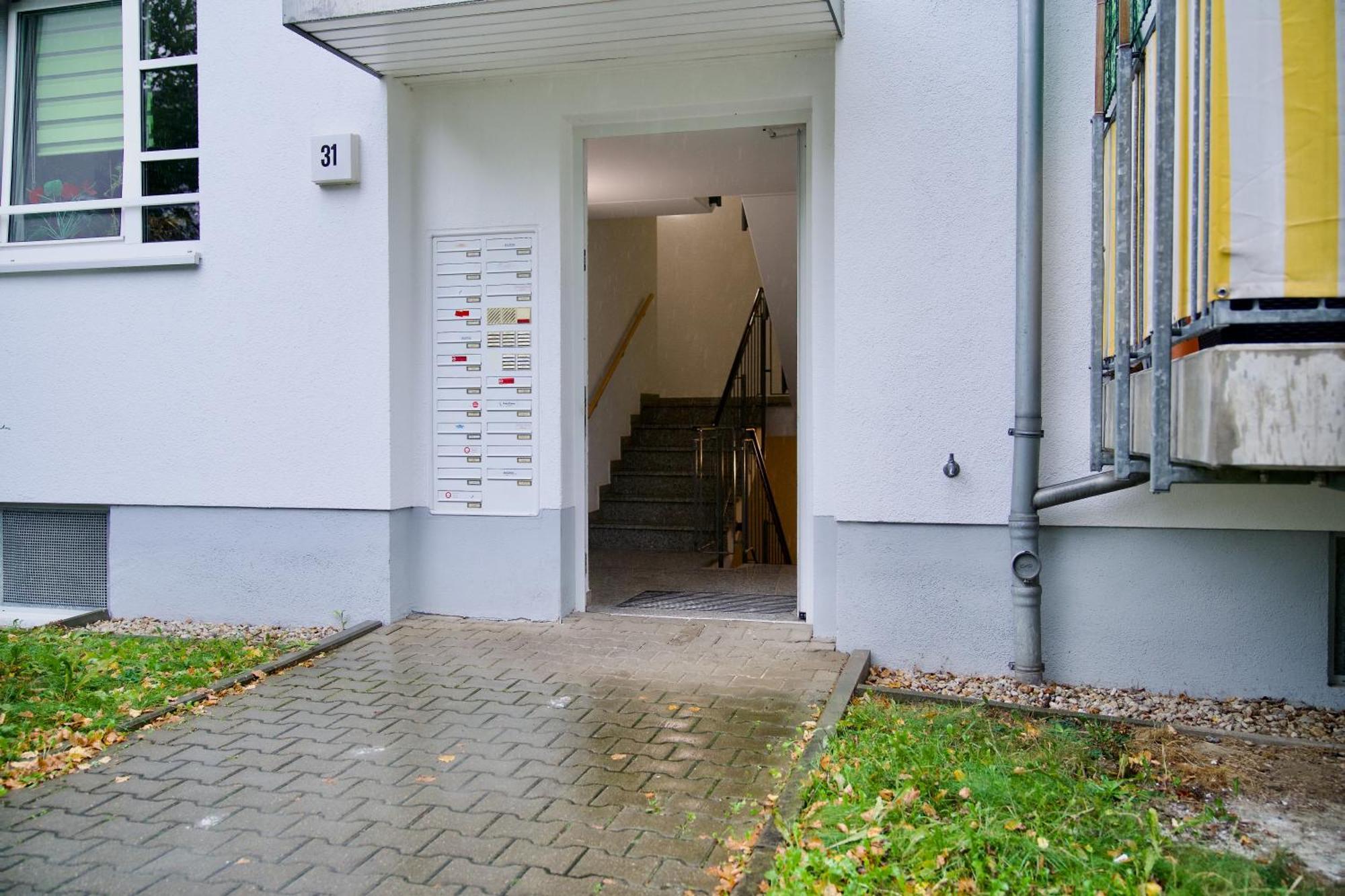 Edler Wohnraum Luxurioeses Apartment Mit Balkon, Boxspringbett, Kaffeevollautomat, Lift & Parkplatz Chemnitz Esterno foto