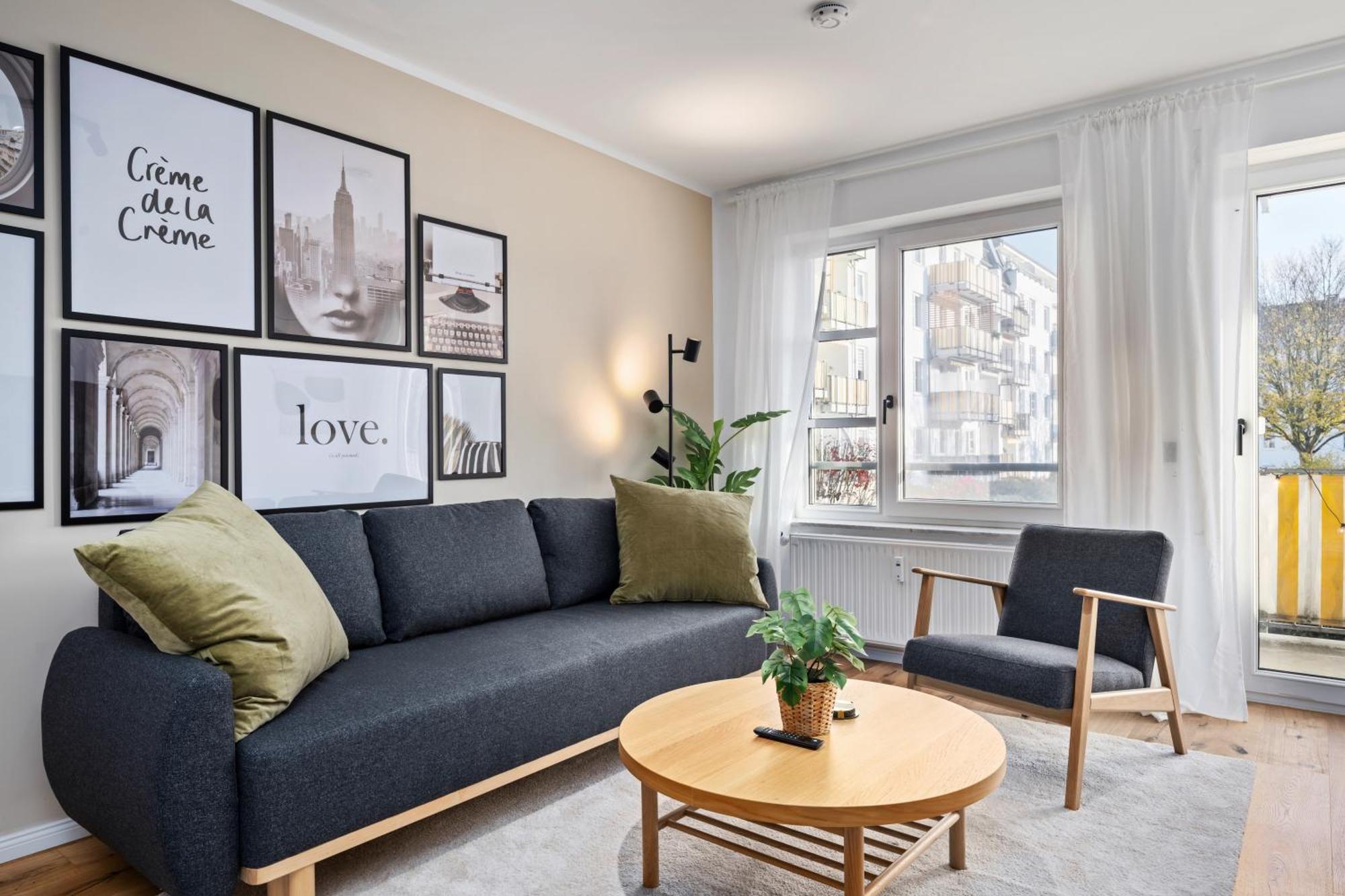 Edler Wohnraum Luxurioeses Apartment Mit Balkon, Boxspringbett, Kaffeevollautomat, Lift & Parkplatz Chemnitz Esterno foto